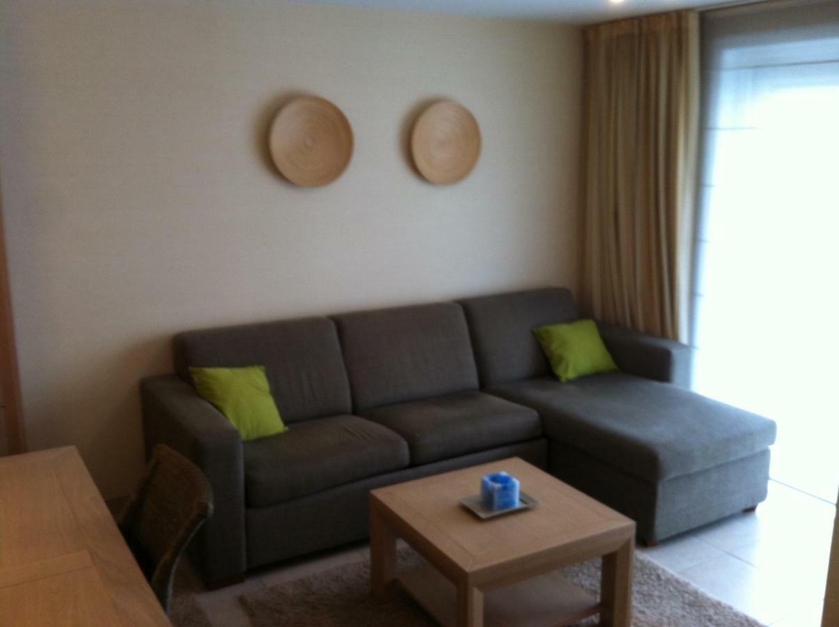 Appartement In Нюпорт Екстериор снимка